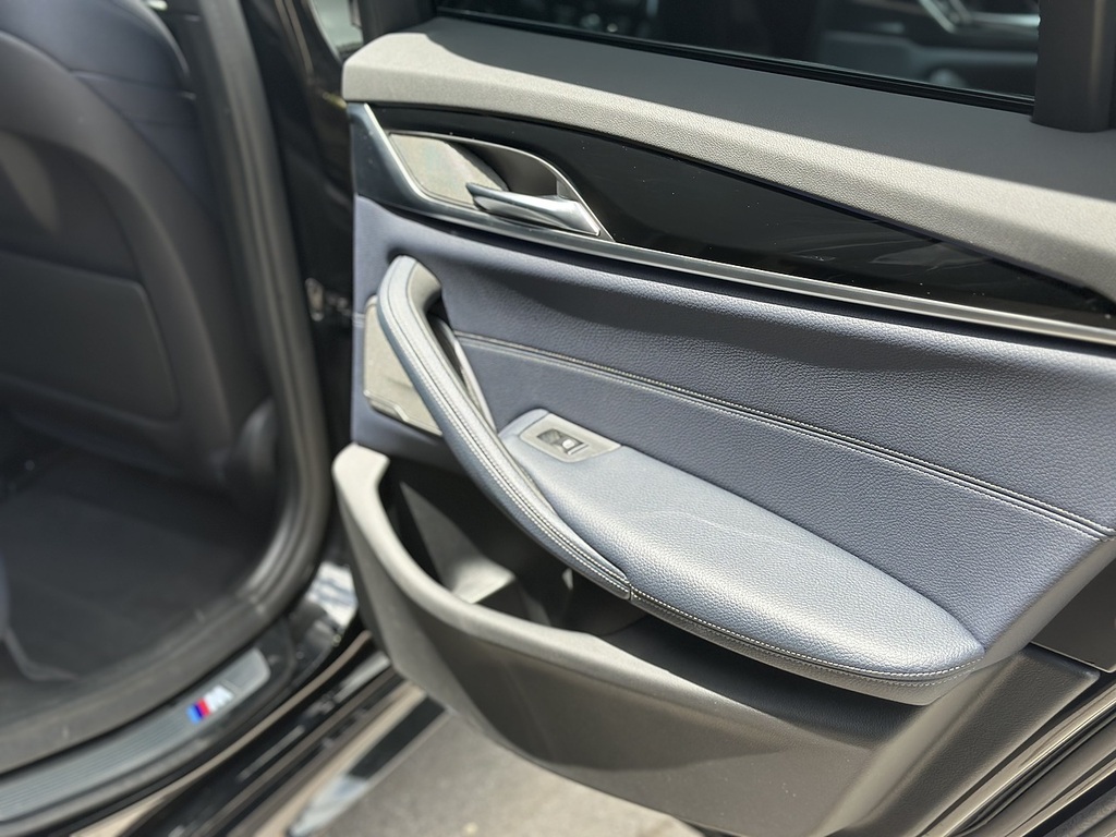 BMW 5 Series 530I M Sport Blue #5