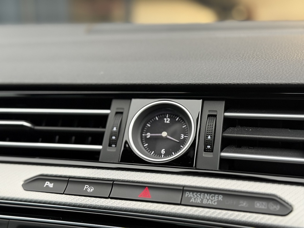 Volkswagen Passat Hybrid #15