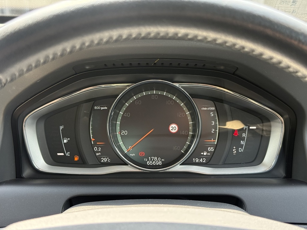 Volvo XC60 Diesel Blue #33