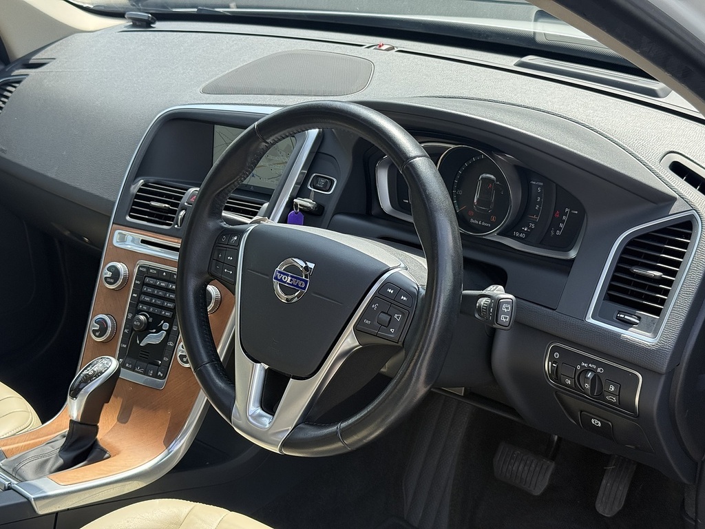 Volvo XC60 Diesel Blue #31