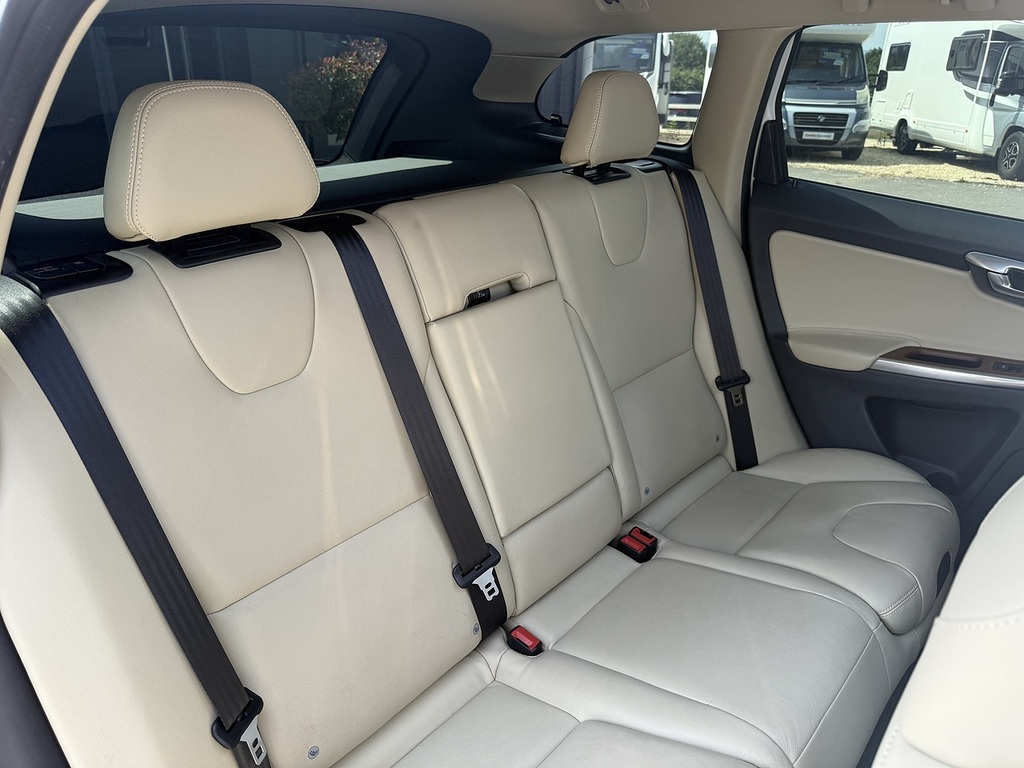 Volvo XC60 Diesel Blue #13