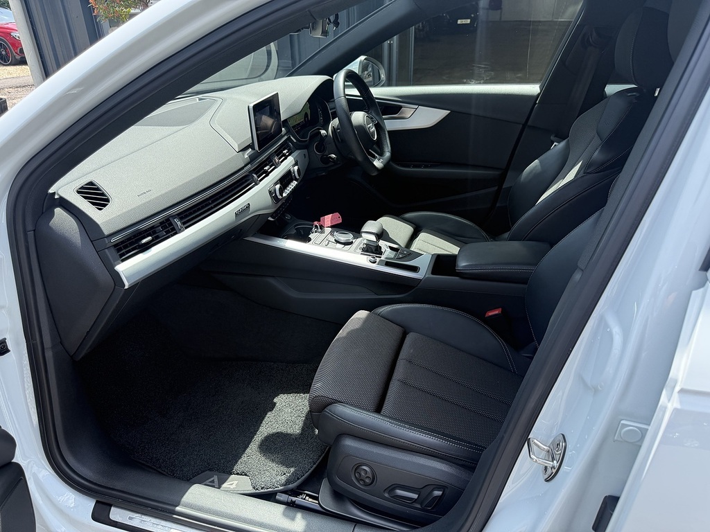 Audi A4 2.9 L Rs 4 Vorsprung Tfsi Quattro 4Wd  #16