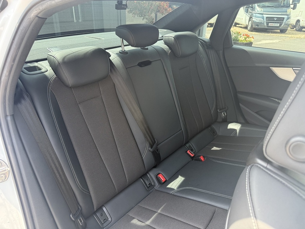 Audi A4 2.9 L Rs 4 Vorsprung Tfsi Quattro 4Wd  #12