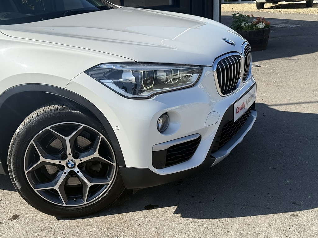 BMW X1 Xdrive23i M Sport White #6