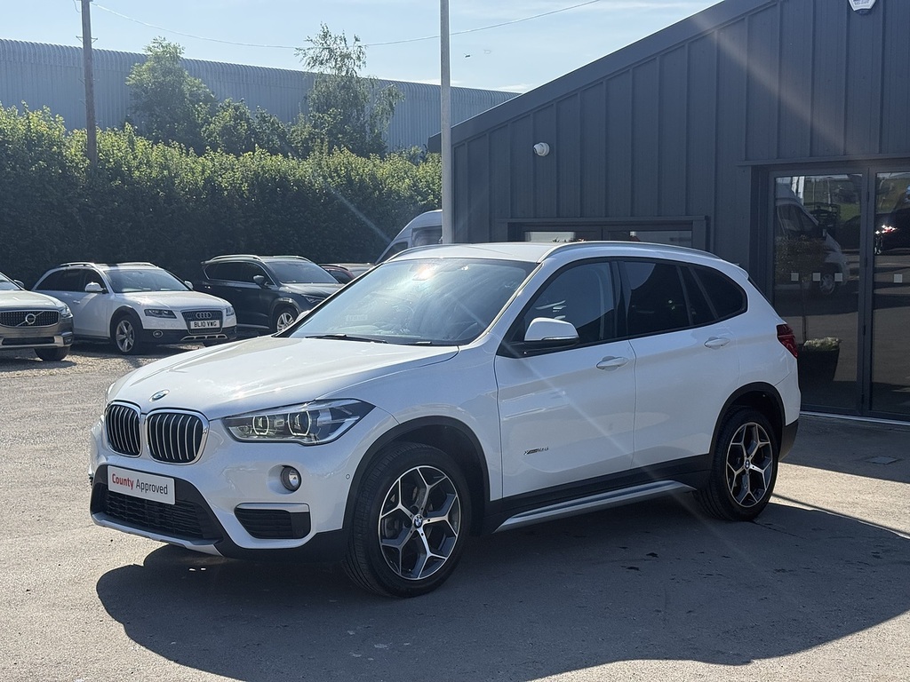 BMW X1 Xdrive23i M Sport White #12