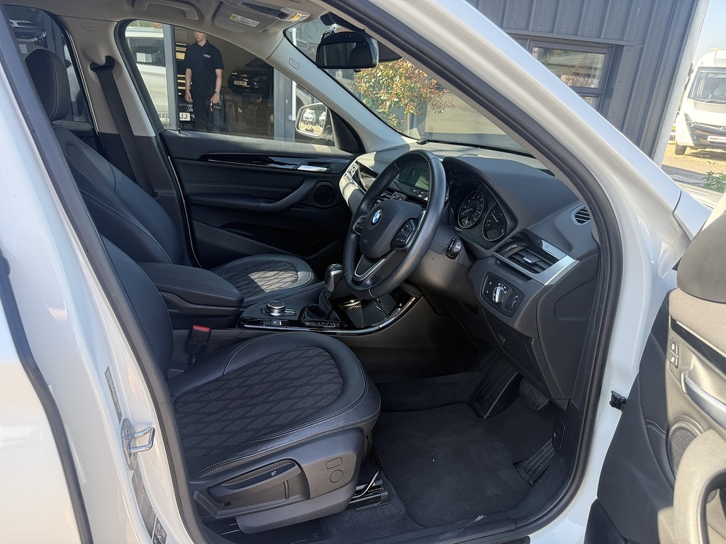 BMW X1 Xdrive23i M Sport White #20