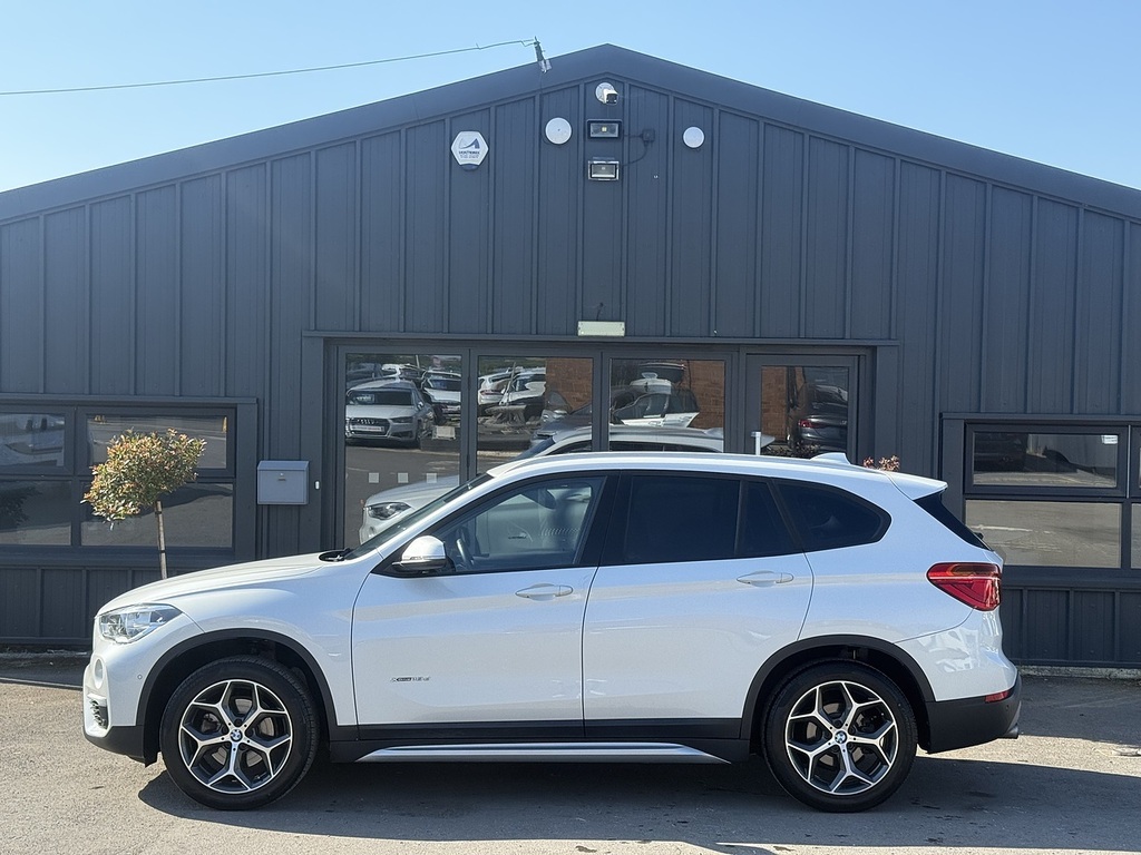 BMW X1 Xdrive23i M Sport White #16