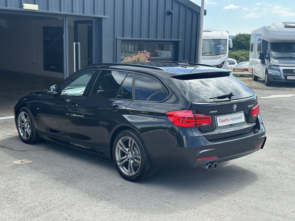 BMW 3 Series M Sport Touring White #6