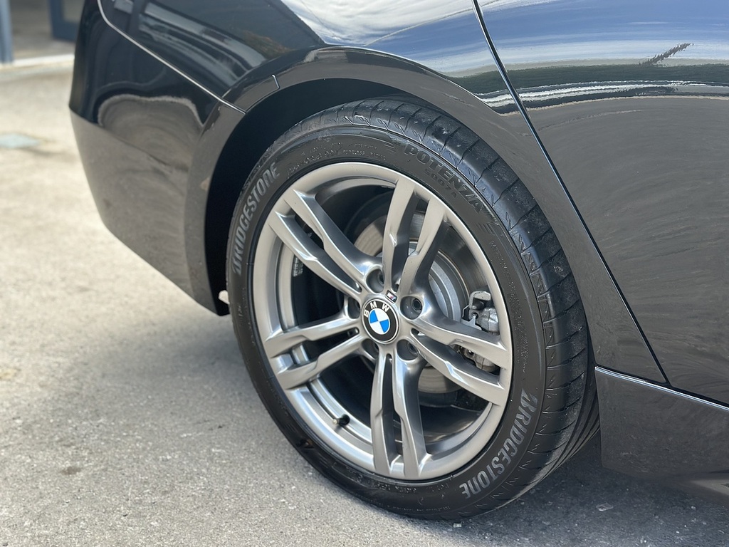 BMW 3 Series M Sport Touring White #18