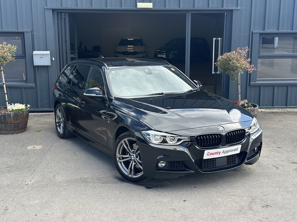 BMW 3 Series M Sport Touring White #1