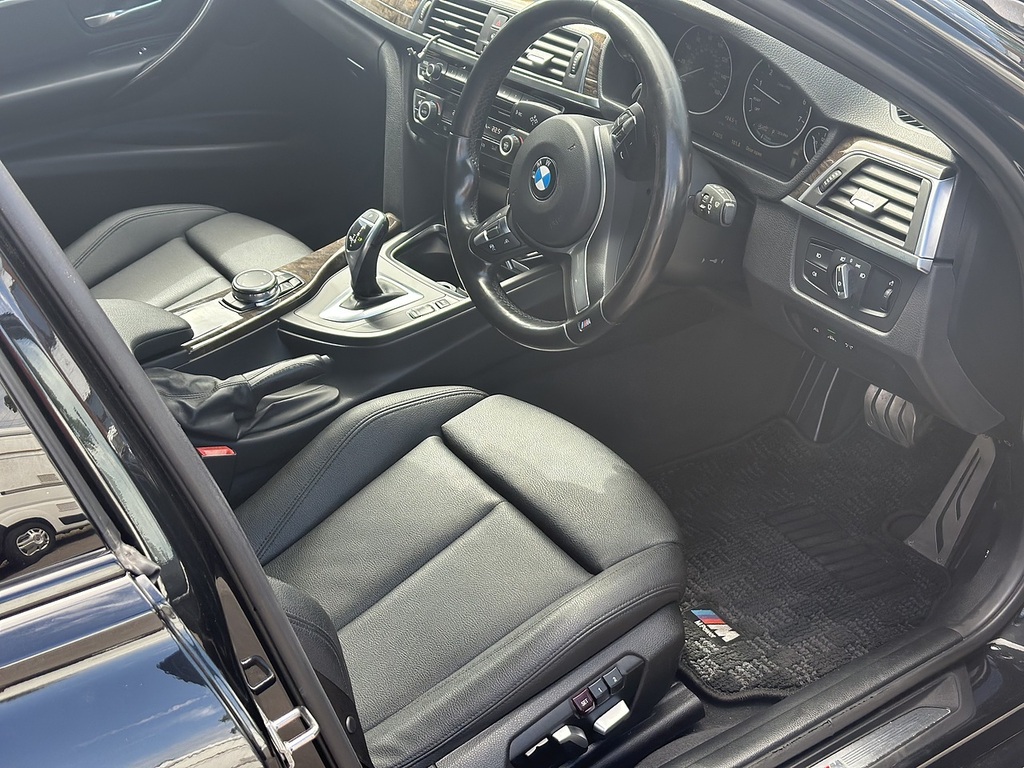 BMW 3 Series M Sport Touring White #23