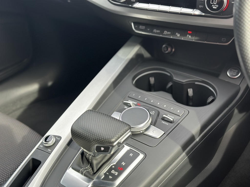 Audi A5 2.0 Tfsi 40 S Line Coupe S Tronic 204 White #36