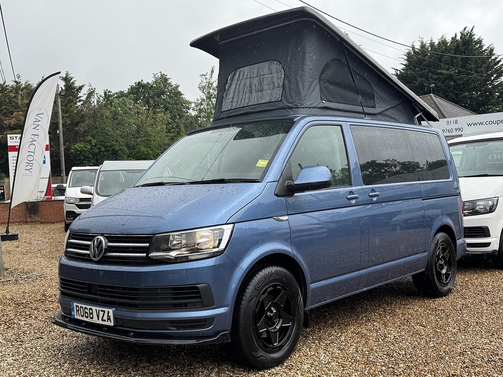 Volkswagen Transporter T6 T32 150 Dsg Swb Blue