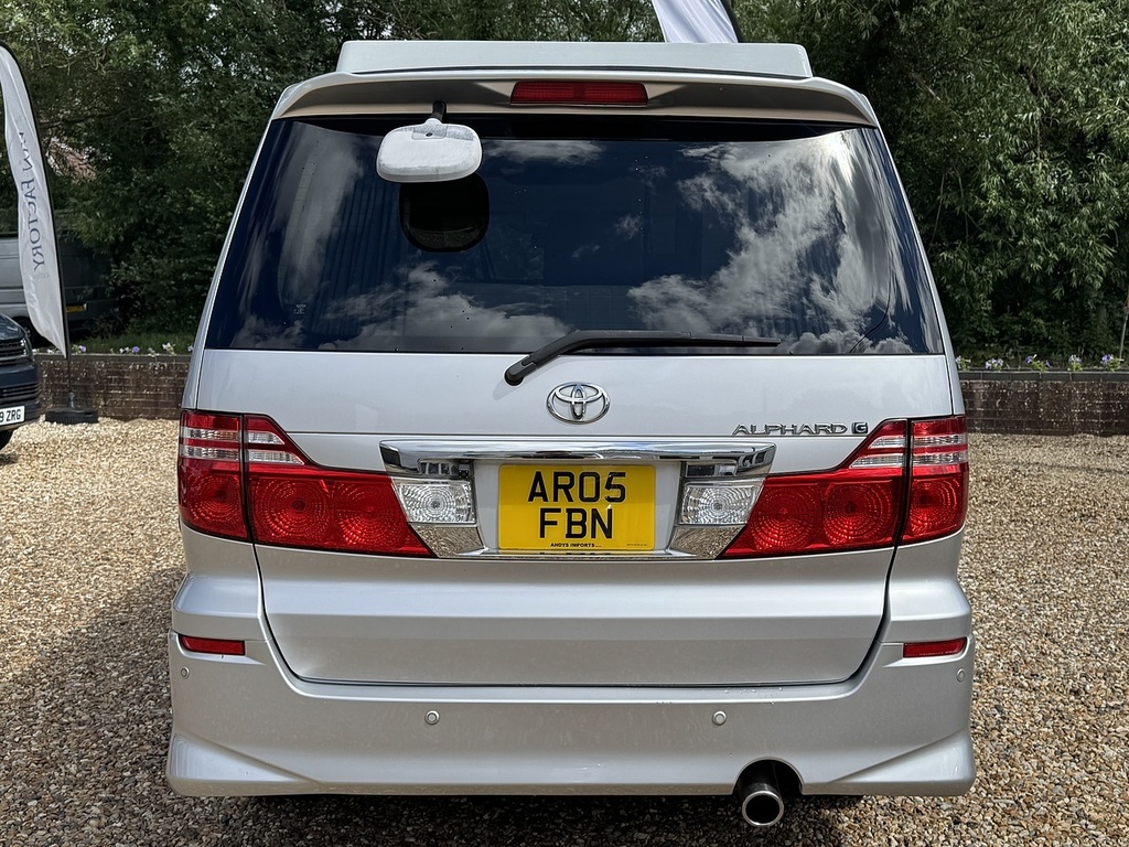 Toyota Alphard 2011 Alphardvellfire 2.4 7 White #41