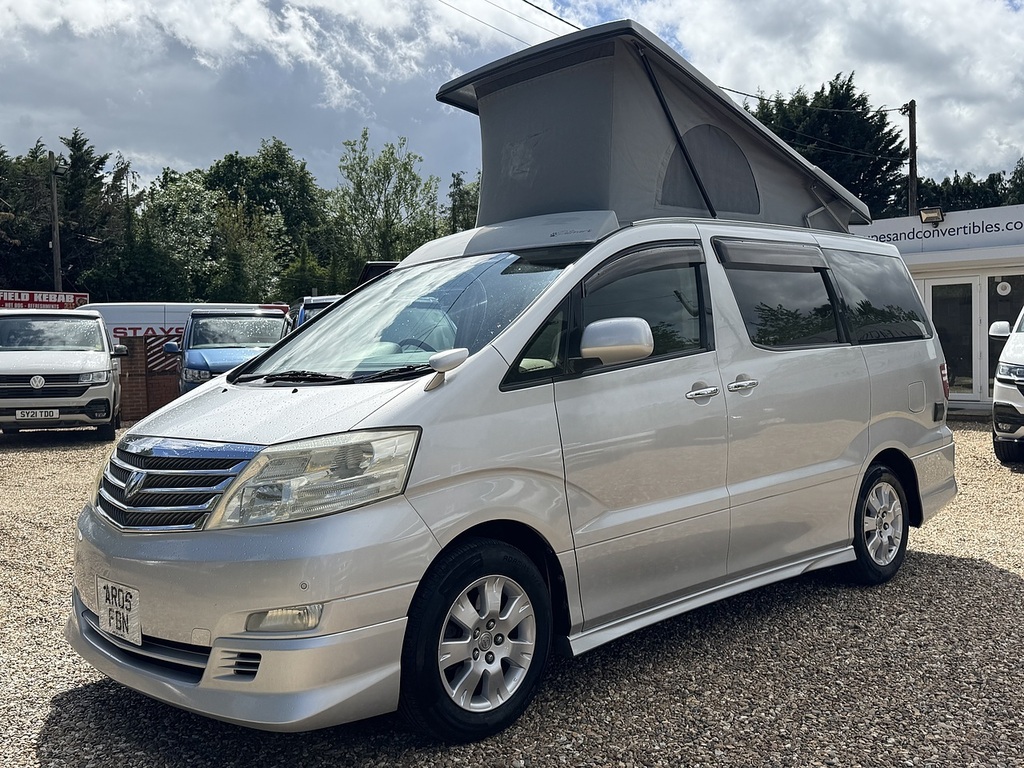 Toyota Alphard 2.4 Automatic Silver