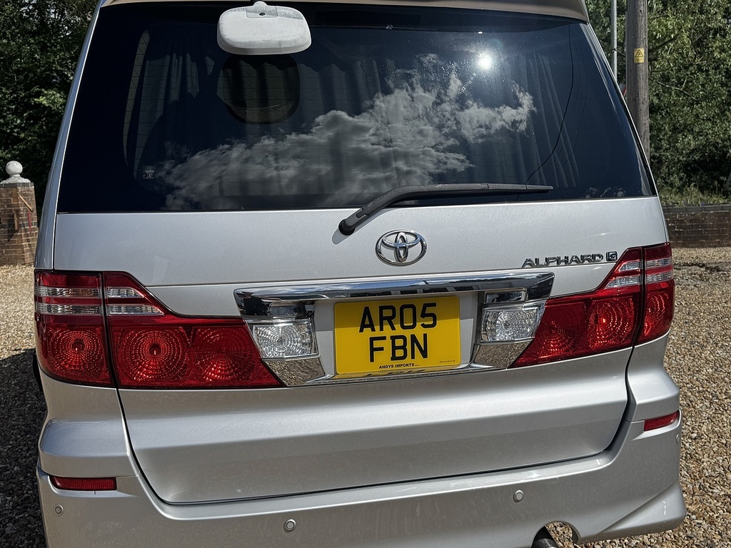 Toyota Alphard 2011 Alphardvellfire 2.4 7 White #55