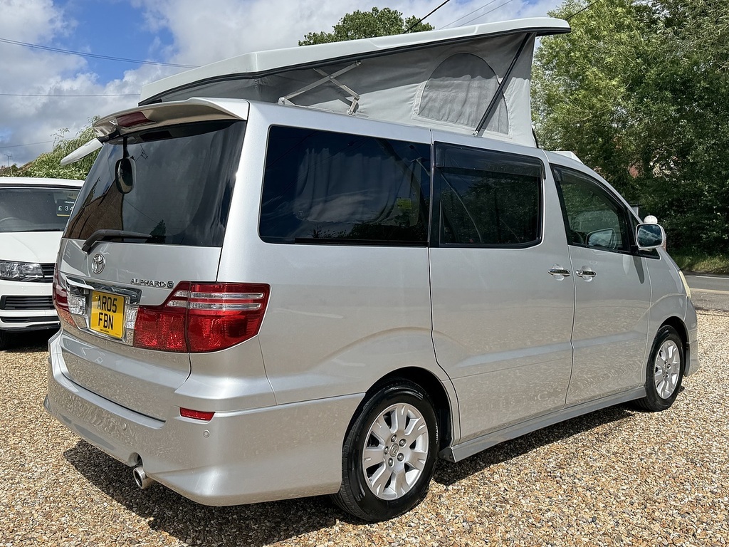 Toyota Alphard 2011 Alphardvellfire 2.4 7 White #15