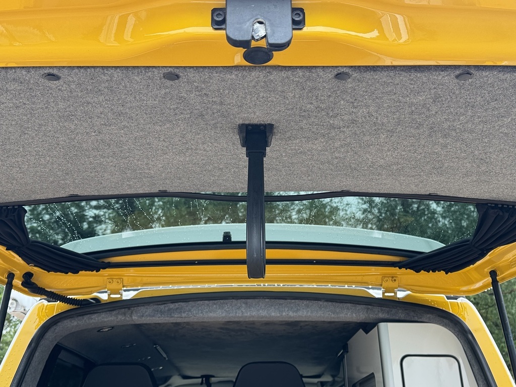 Volkswagen Campervan Campervan Yellow #25