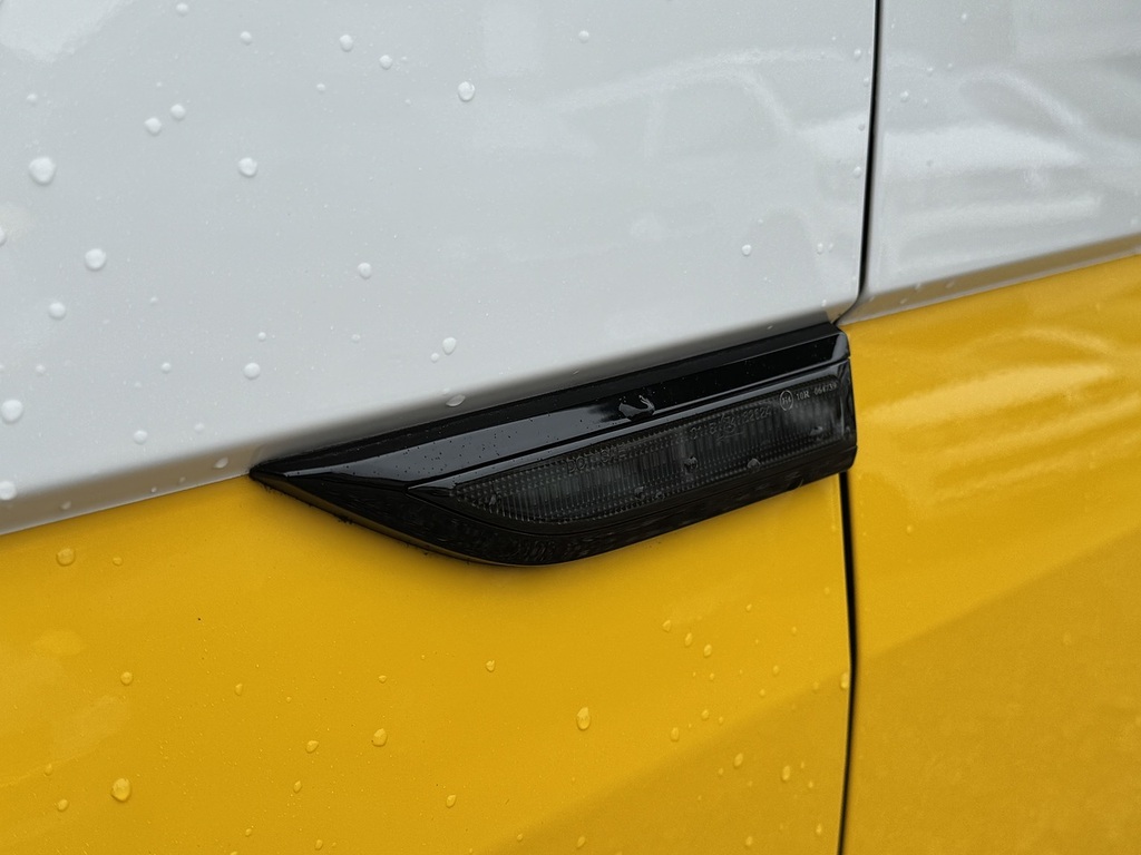 Volkswagen Campervan Campervan Yellow #20