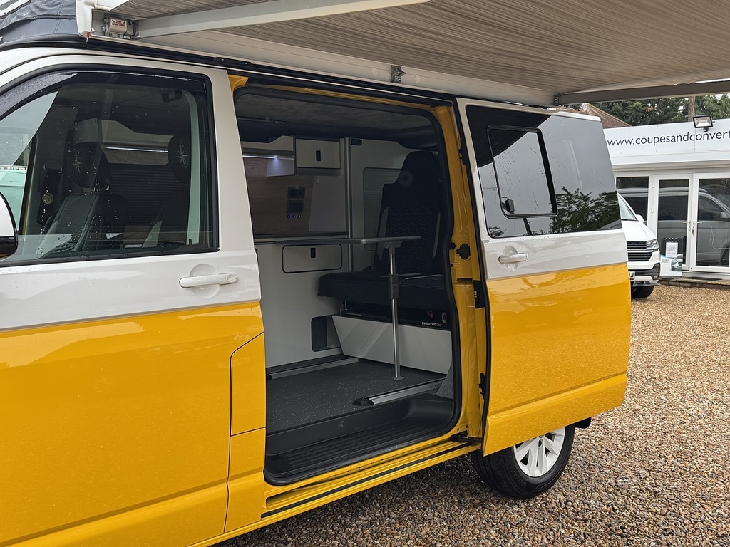 Volkswagen Campervan Campervan Yellow #28