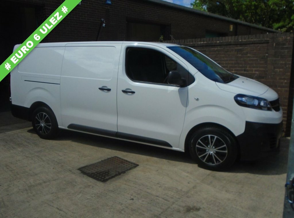 Vauxhall Vivaro 1.5L Dynamic 6Dr White #2