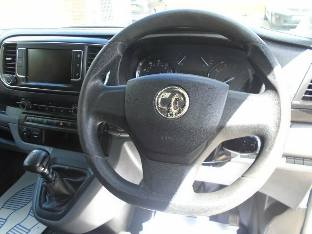 Vauxhall Vivaro White White #17