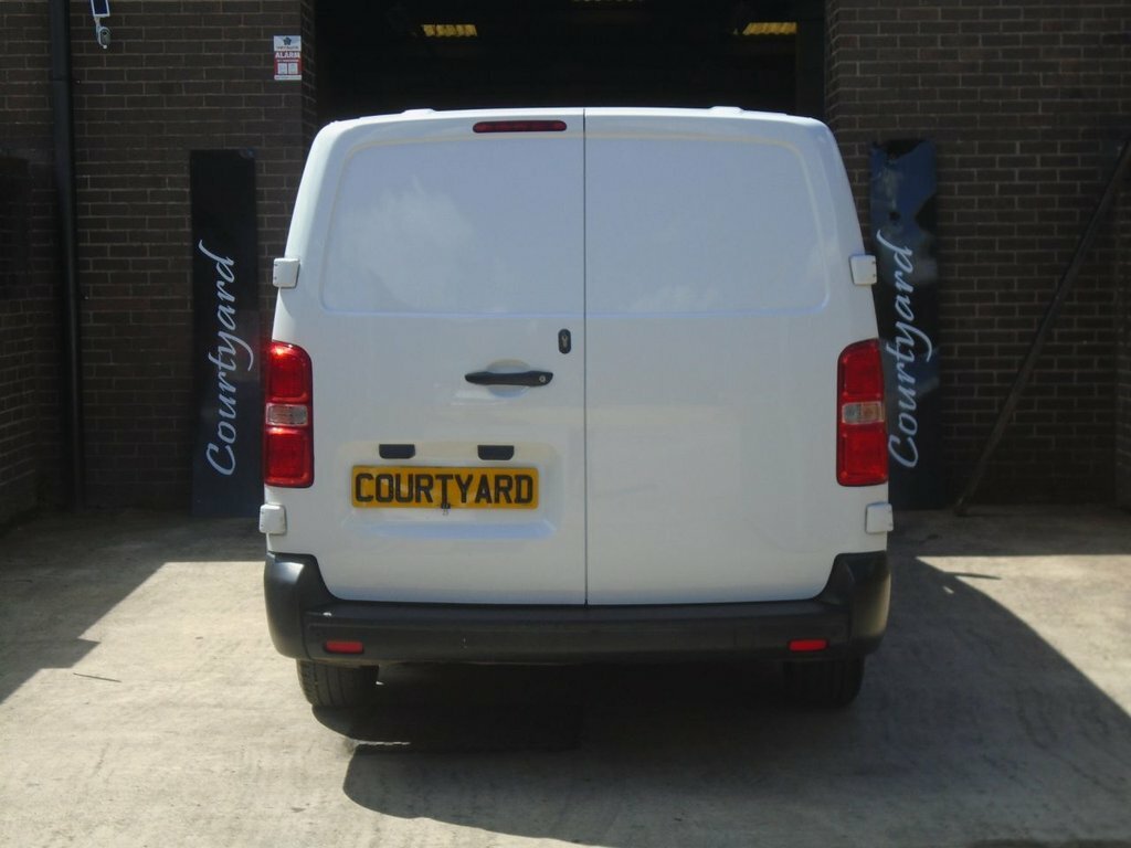Vauxhall Vivaro White White #9