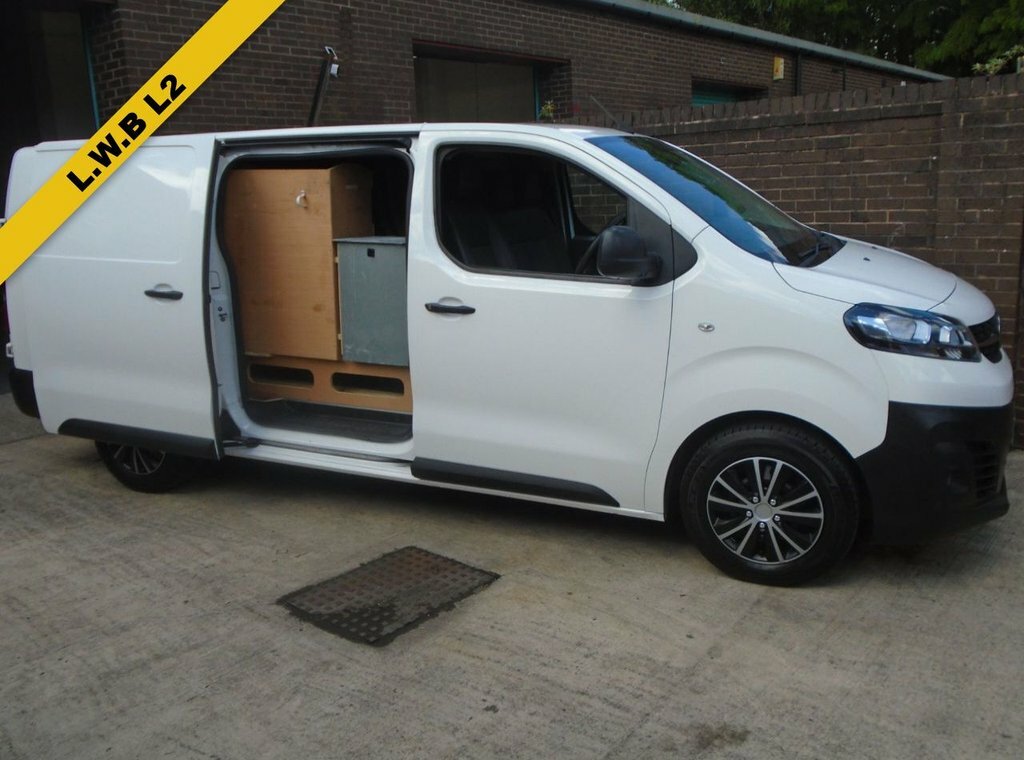 Vauxhall Vivaro 1.5L Dynamic 6Dr White #3