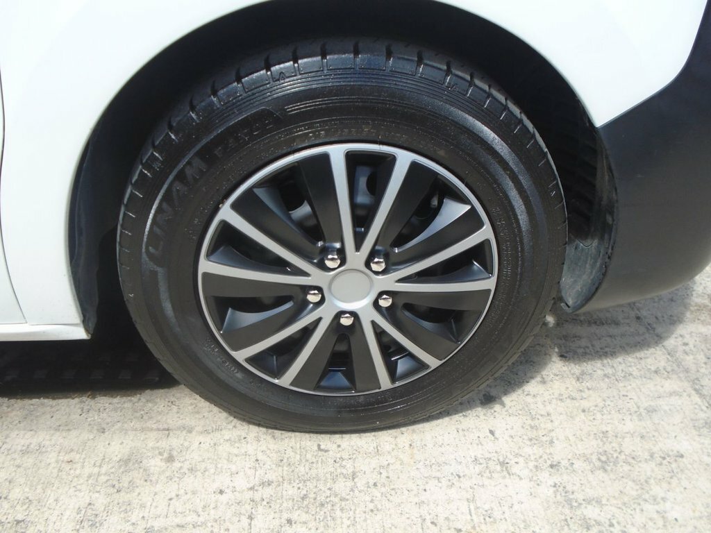 Vauxhall Vivaro White White #22