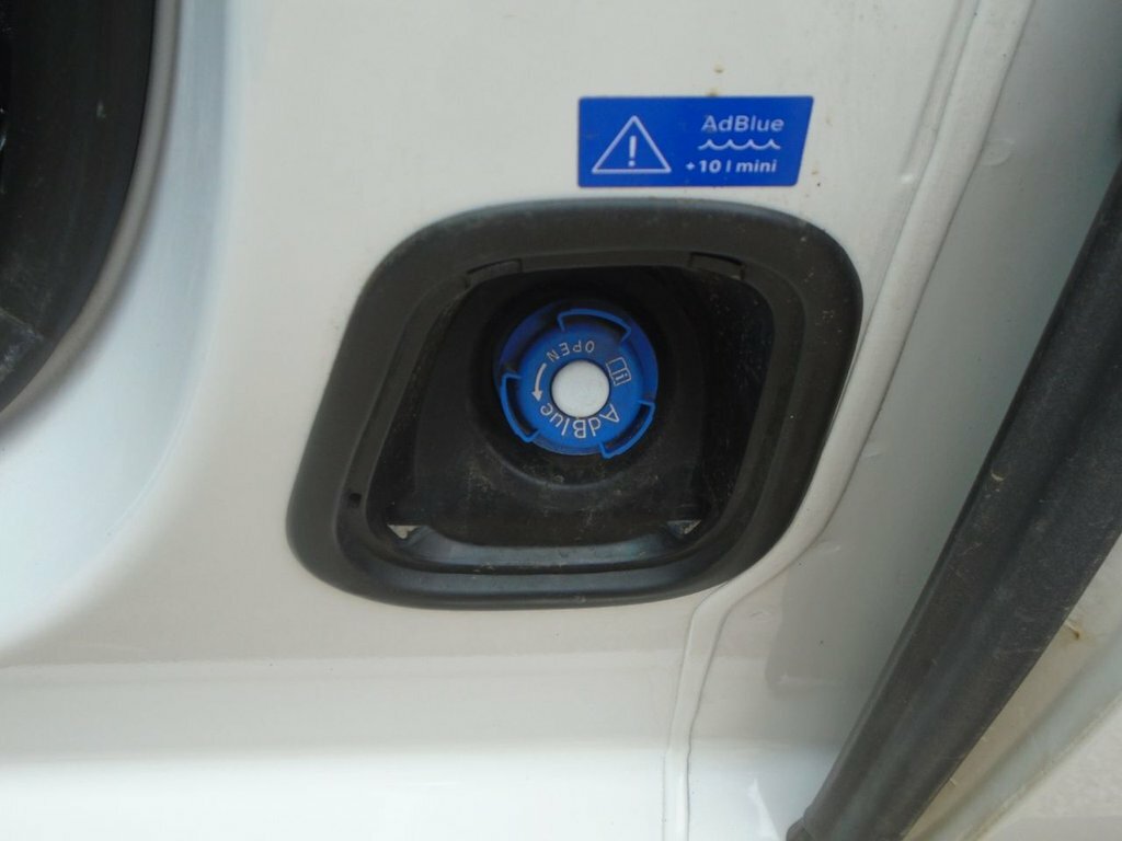 Vauxhall Vivaro 2900 Dynamic L2 Lwb 1.5Cc 100Ps White #24