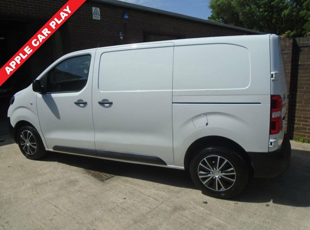 Toyota PROACE 2L Icon 6Dr White #4
