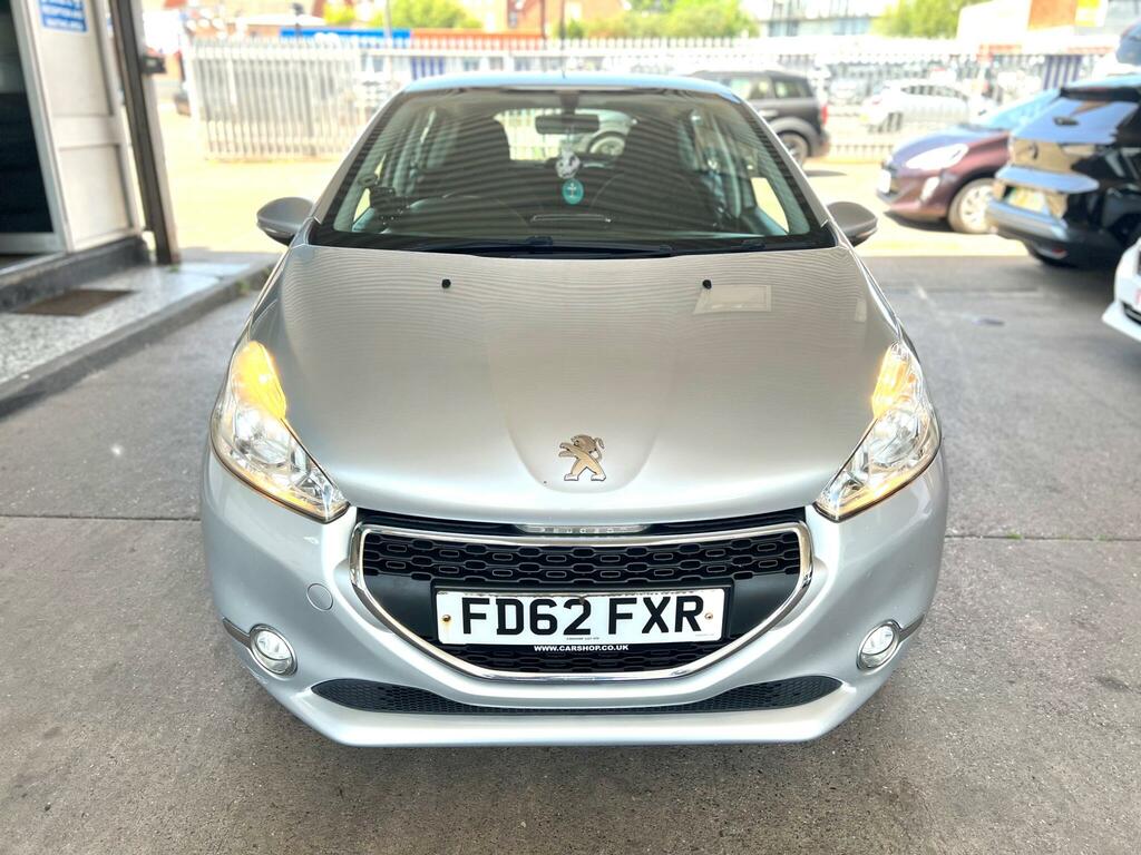 Peugeot 208 1.4 Hdi Active Euro 5 Silver #2