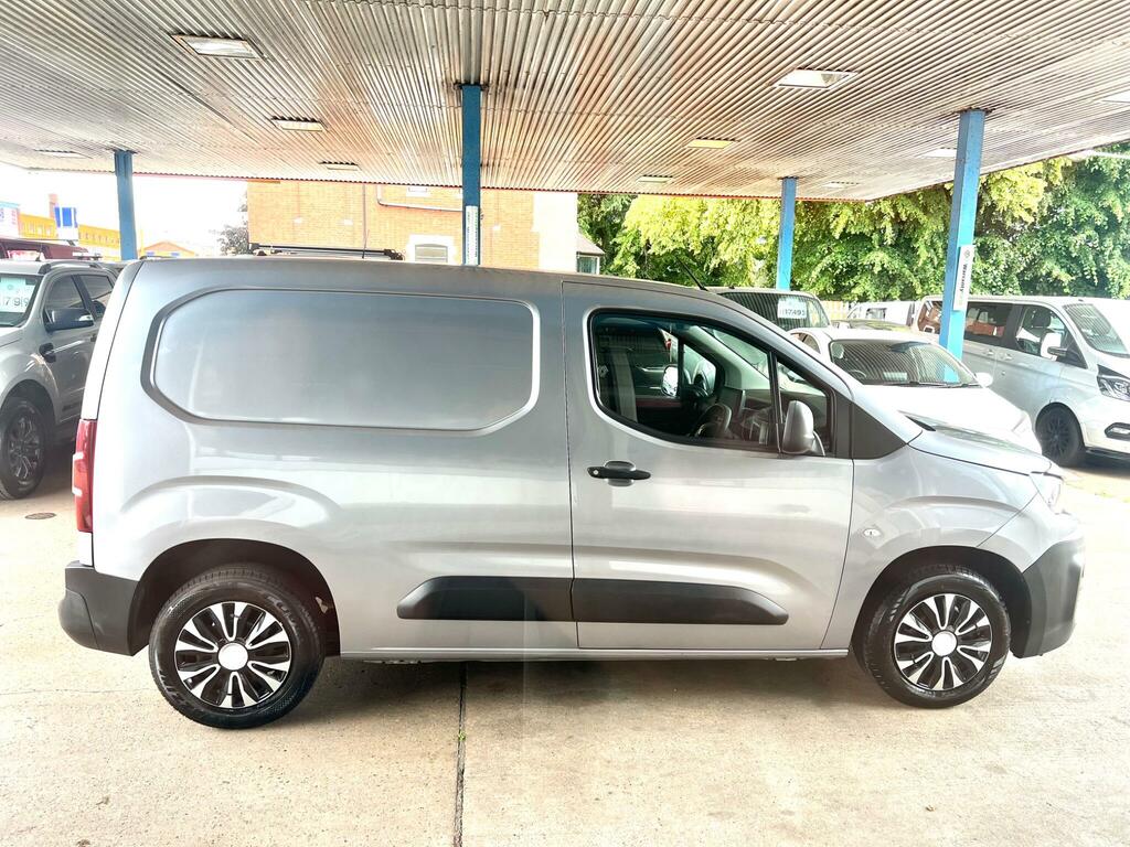 Peugeot Partner Panel Van 1.6 Bluehdi 950 Professional Long Panel White #18