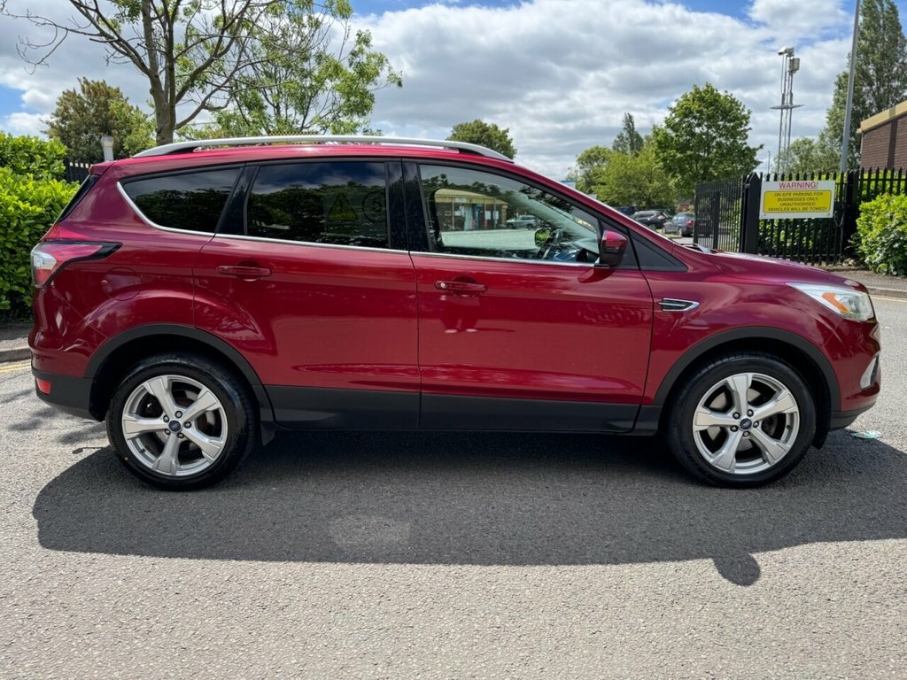 Ford Kuga 2L Titanium HG17WNJ Red #2