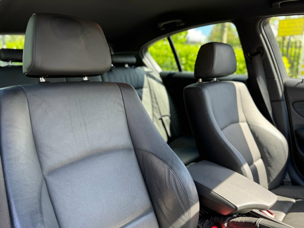 BMW 1 Series Es Silver #21