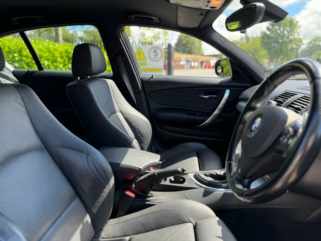 BMW 1 Series Es Silver #20