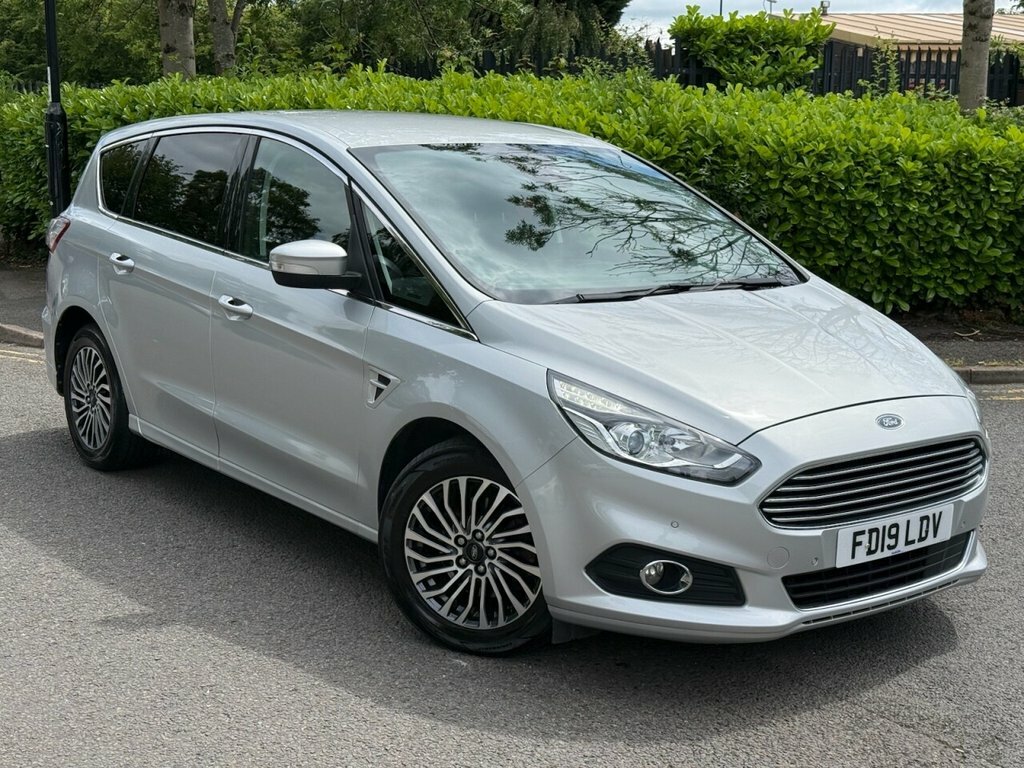 Ford S-Max 2L Titanium Silver