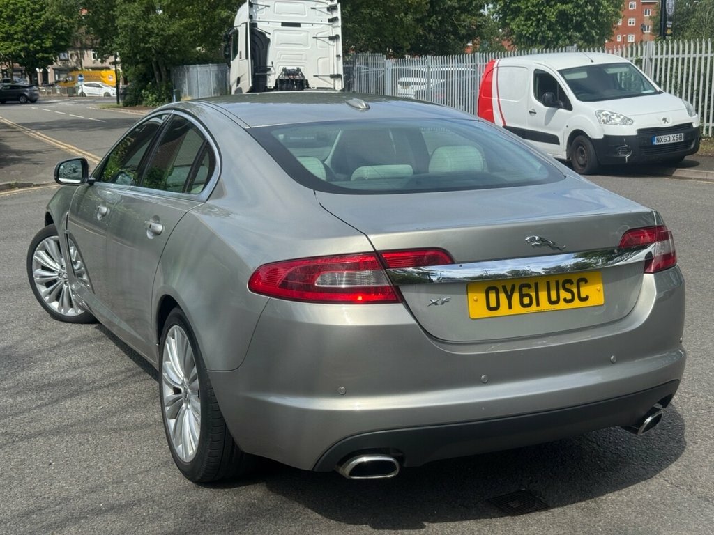 Jaguar XF 3L Premium Luxury Gold #5