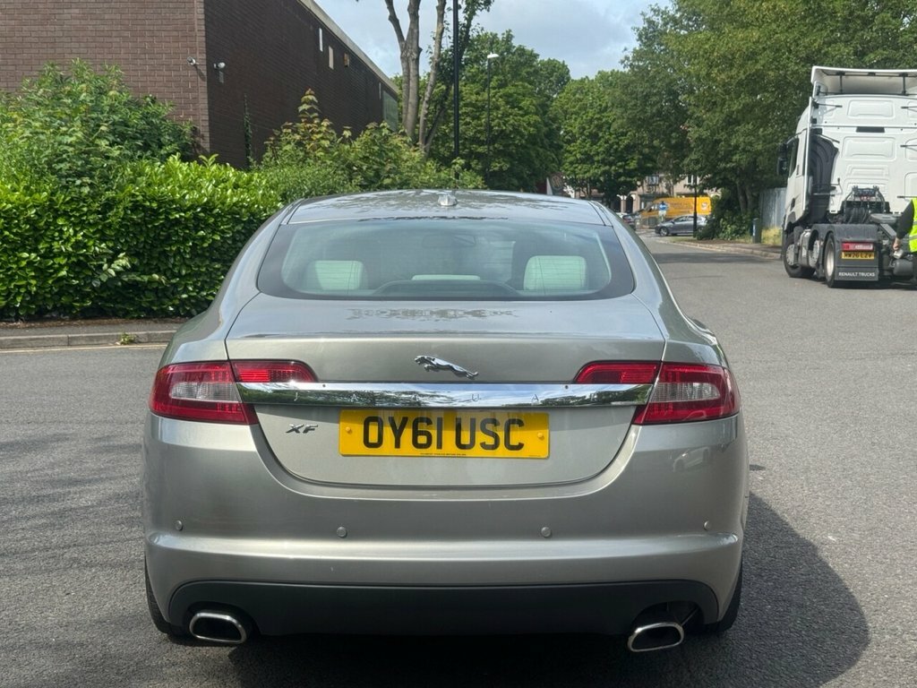 Jaguar XF 3L Premium Luxury Gold #6
