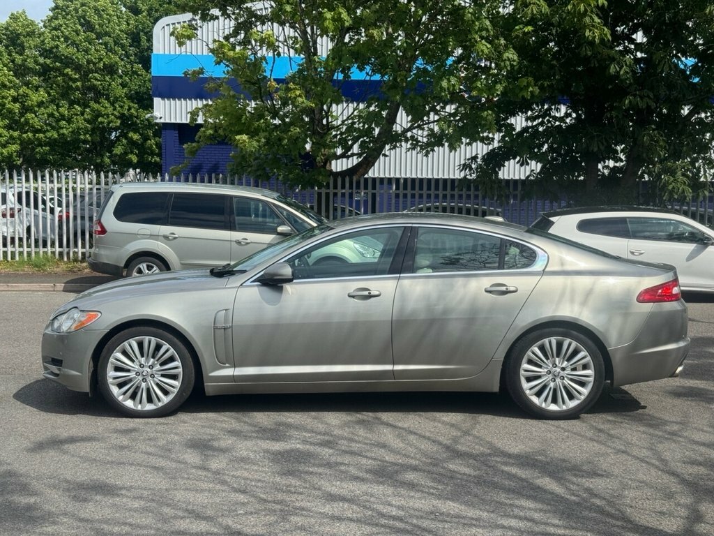 Jaguar XF 3L Premium Luxury Gold #4