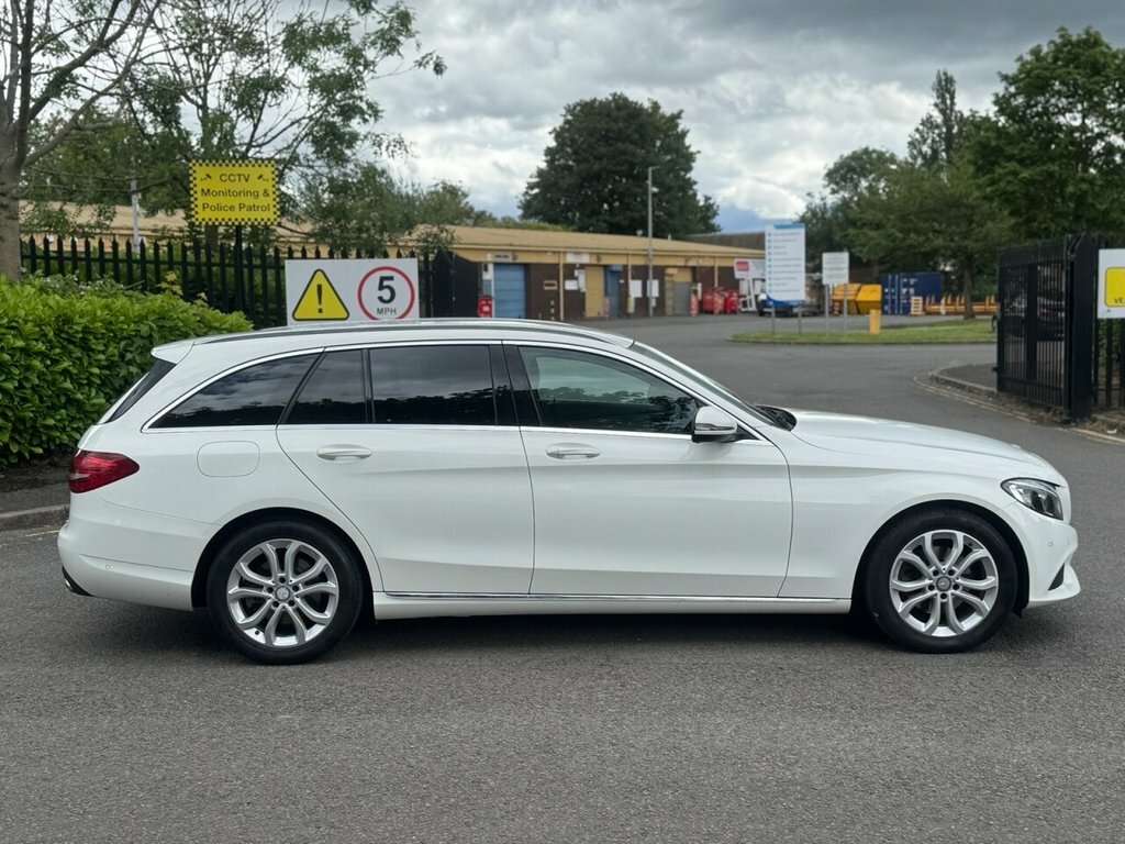 Mercedes-Benz C Class C220d Se Executive White #2
