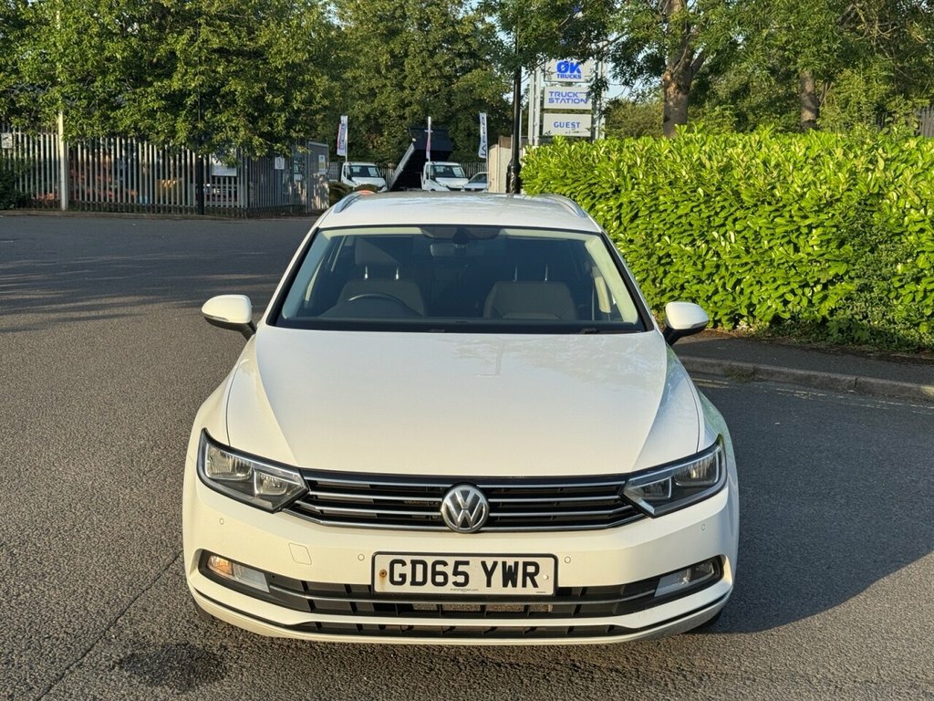 Volkswagen Passat 1.6L Se GD65YWR White #2