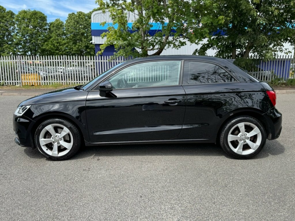 Audi A1 1.4L Sport Black #6