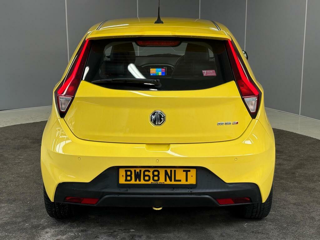 MG MG3 1.5 Vti-tech Exclusive Euro 6 Ss BW68NLT Yellow #6