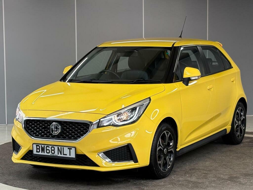 MG MG3 1.5 Vti-tech Exclusive Euro 6 Ss BW68NLT Yellow #3
