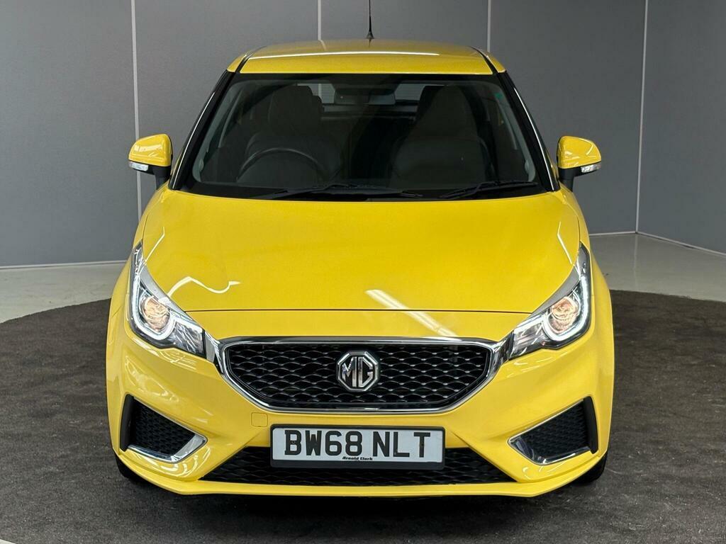 MG MG3 1.5 Vti-tech Exclusive Euro 6 Ss BW68NLT Yellow #2