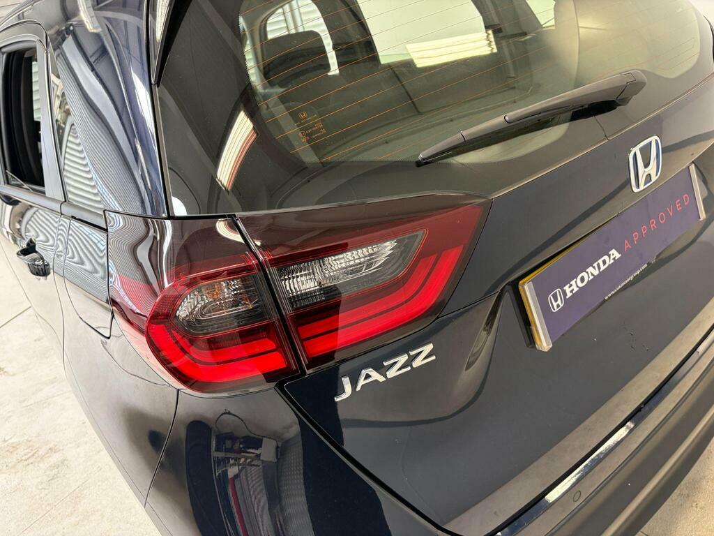 Honda Jazz Jazz 1.5 I-mmd Hybrid Advance Ecvt Blue #46