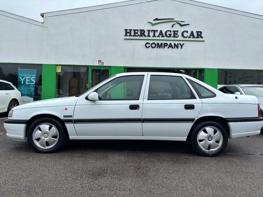 Vauxhall Cavalier Saloon 2.0I Diplomat 1994L TEMP236 White #2
