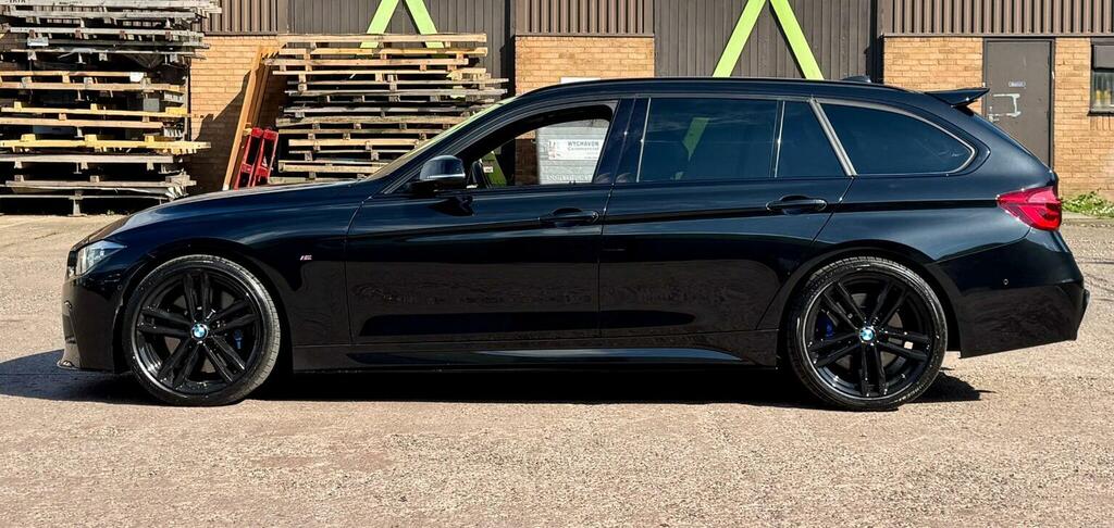 BMW 3 Series 3.0 340I M Sport Shadow Edition Touring Euro Black #4