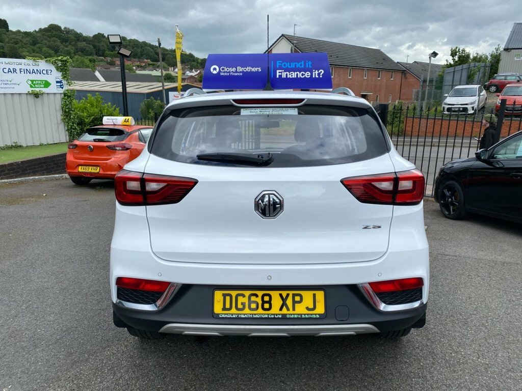 MG ZS 1.5L Excite White #5